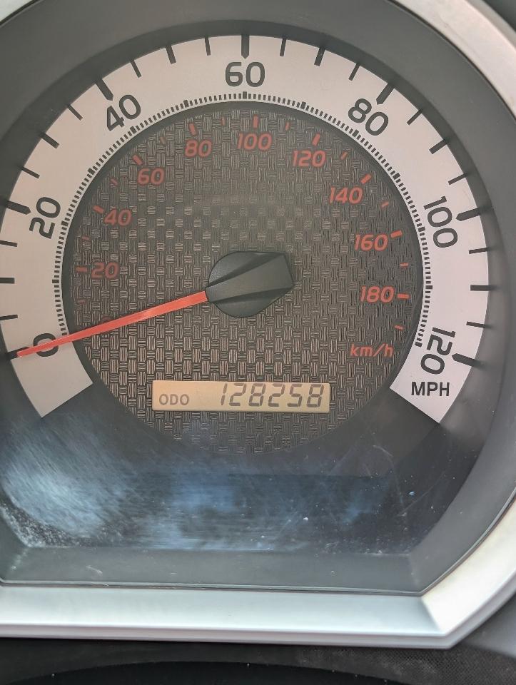 Toyota Tacoma 4WD Double Cab V6 MT (Natl) 2013