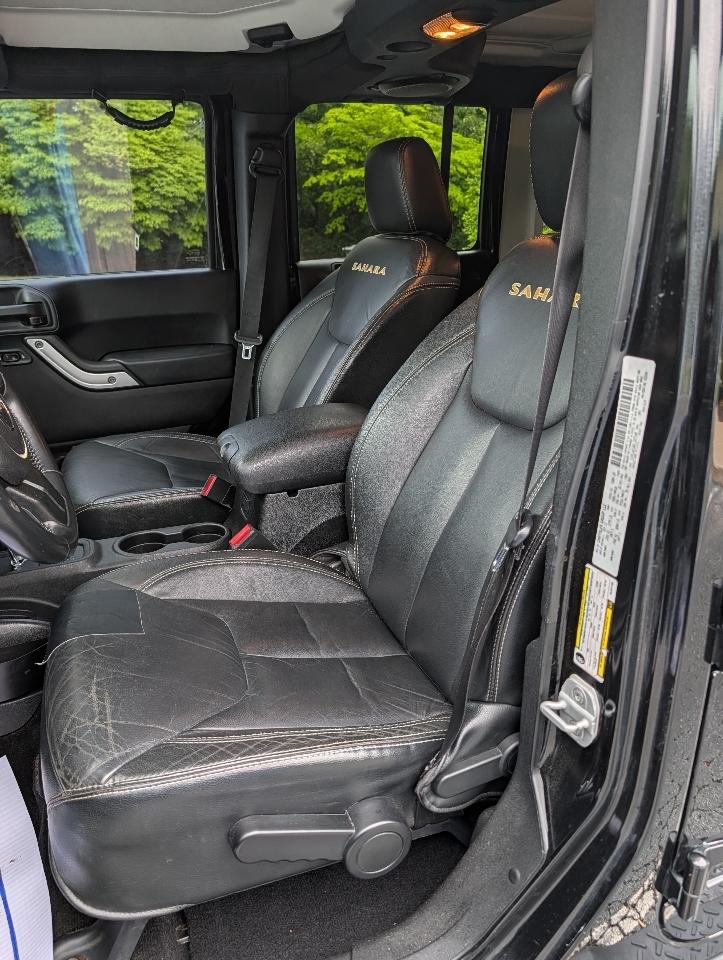 Jeep Wrangler Unlimited 4WD 4dr Sahara 2013