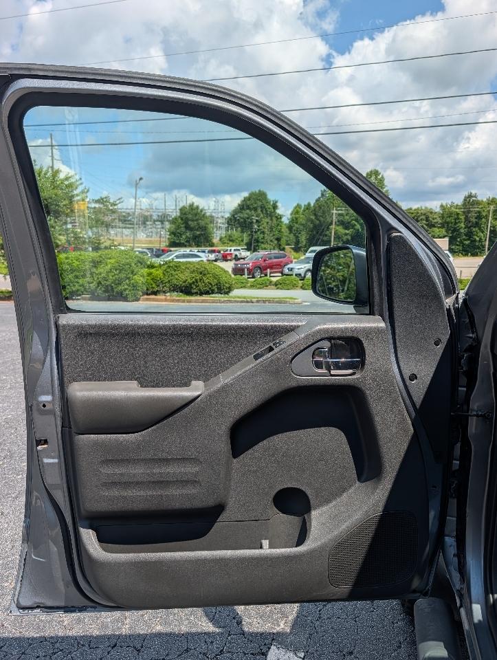 Nissan Frontier King Cab 4x4 SV V6 Auto 2018