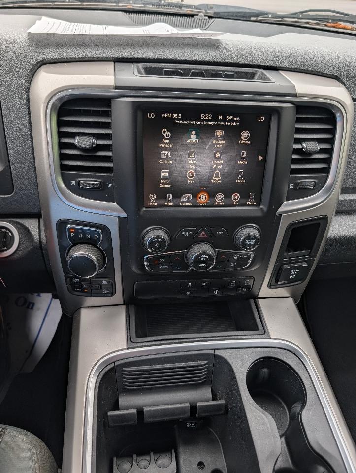 RAM 1500 4WD Crew Cab 140.5" Big Horn 2016