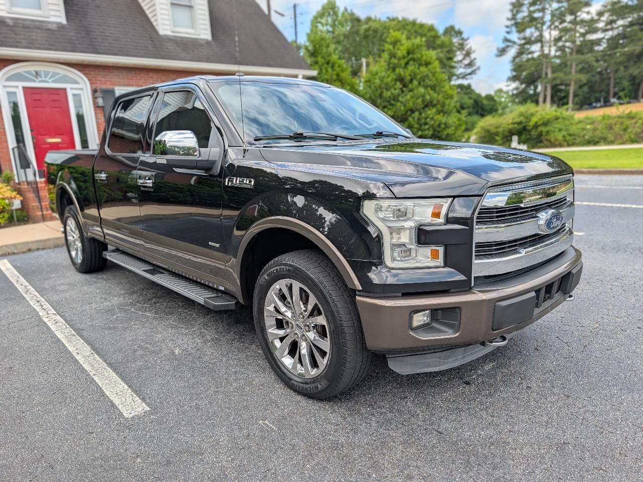 Ford F-150 4WD SuperCrew 157" Lariat w/HD Payload Pkg 2015