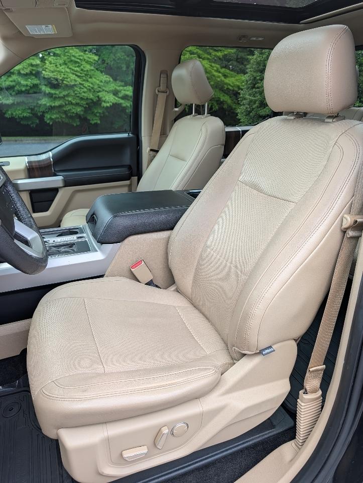 Ford F-150 4WD SuperCrew 157" Lariat w/HD Payload Pkg 2015
