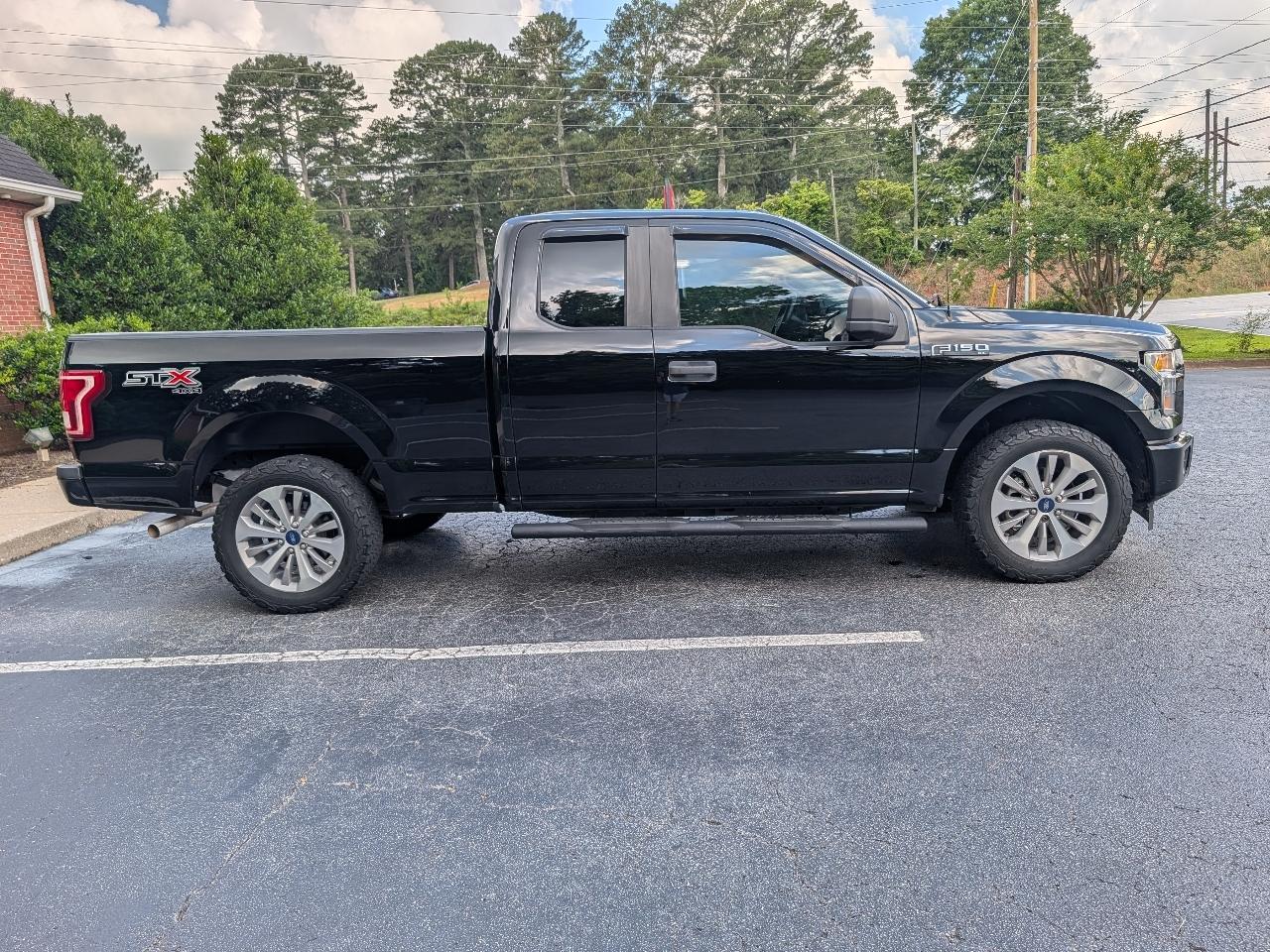 Ford F-150 Lariat 4WD SuperCab 8' Box 2017