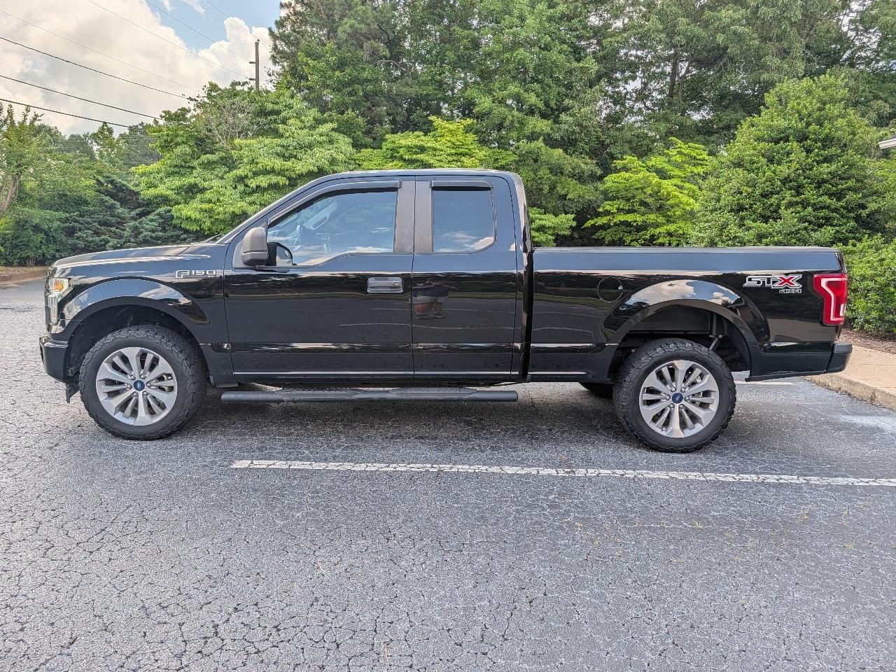Ford F-150 Lariat 4WD SuperCab 8' Box 2017