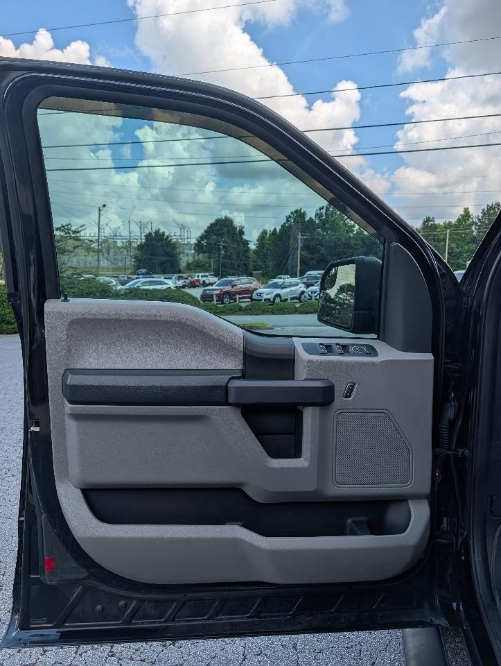 Ford F-150 Lariat 4WD SuperCab 8' Box 2017