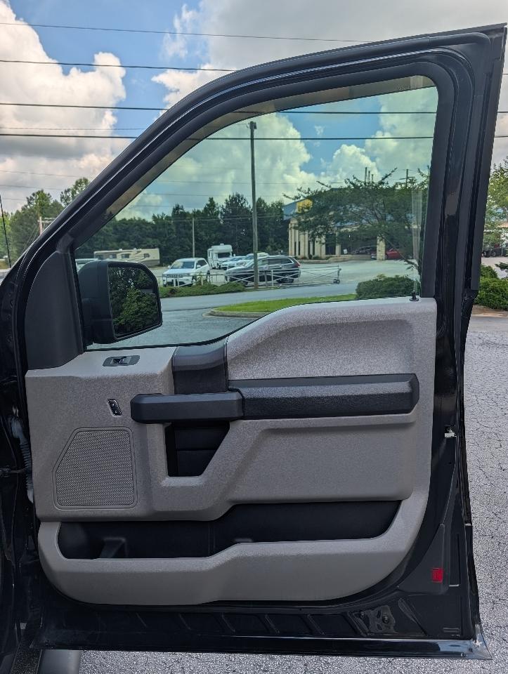 Ford F-150 Lariat 4WD SuperCab 8' Box 2017