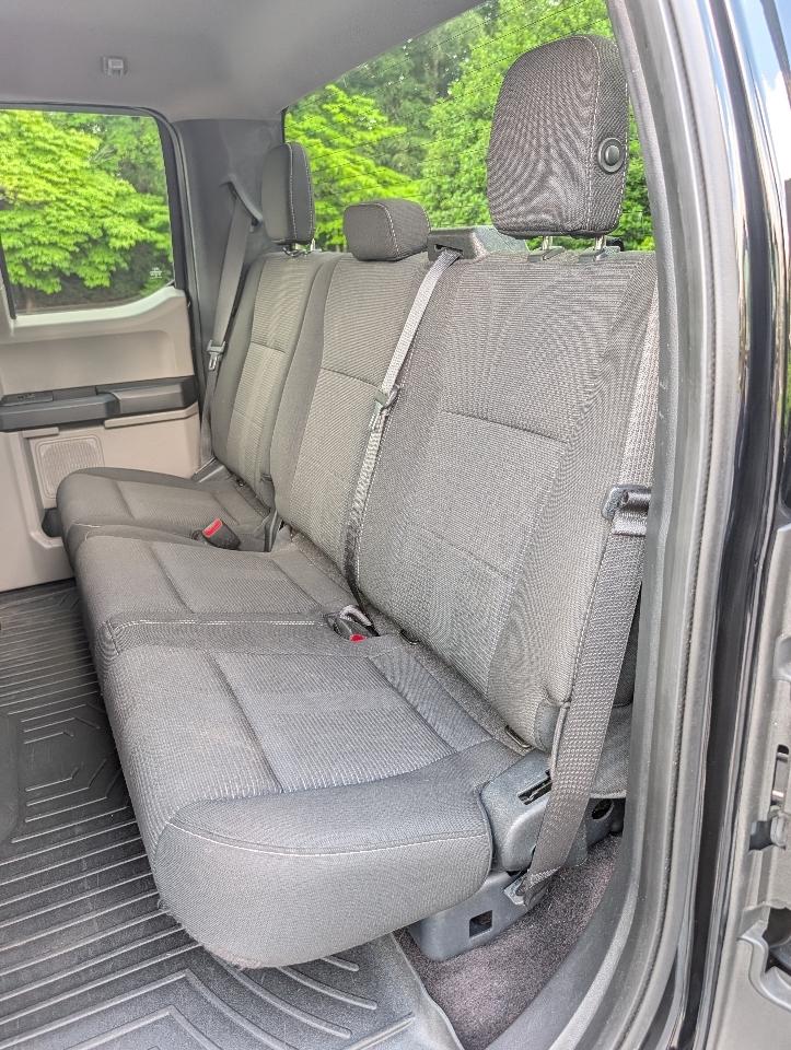 Ford F-150 Lariat 4WD SuperCab 8' Box 2017