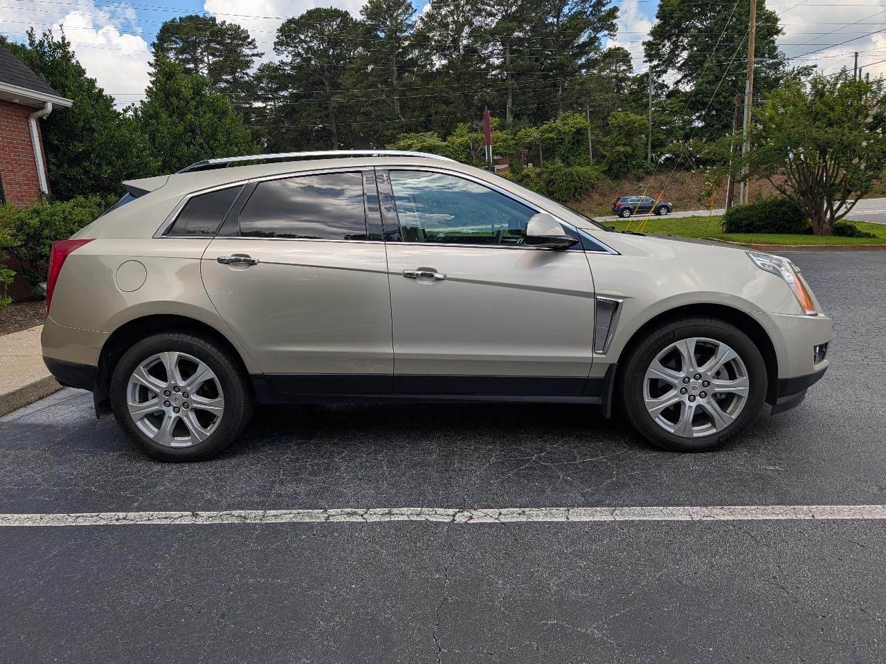 Cadillac SRX FWD 4dr Performance Collection 2016