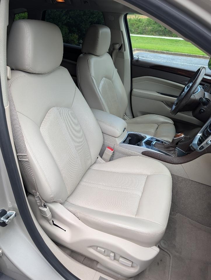 Cadillac SRX FWD 4dr Performance Collection 2016