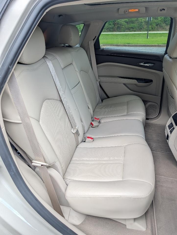 Cadillac SRX FWD 4dr Performance Collection 2016