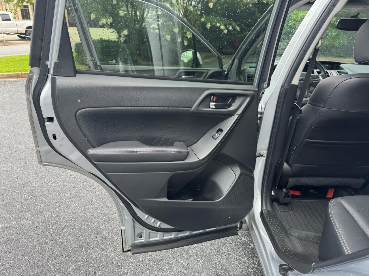 Subaru Forester 4dr Auto 2.5i Limited PZEV 2014