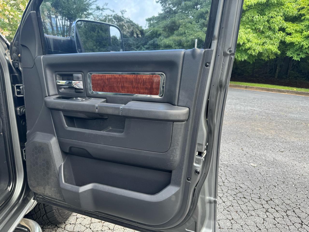 RAM 2500 4WD Crew Cab 149" Laramie 2012