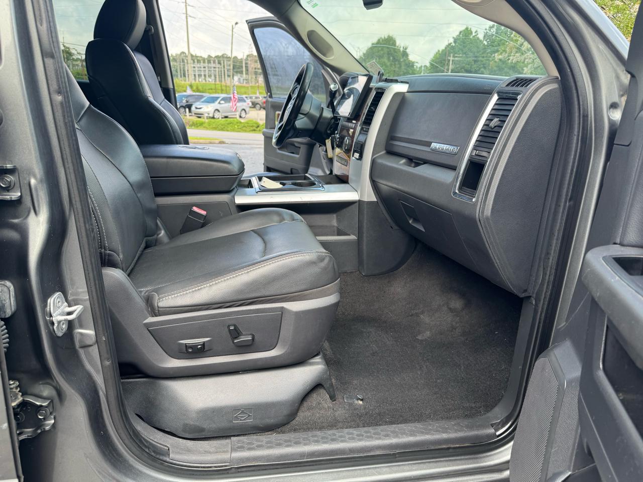 RAM 2500 4WD Crew Cab 149" Laramie 2012