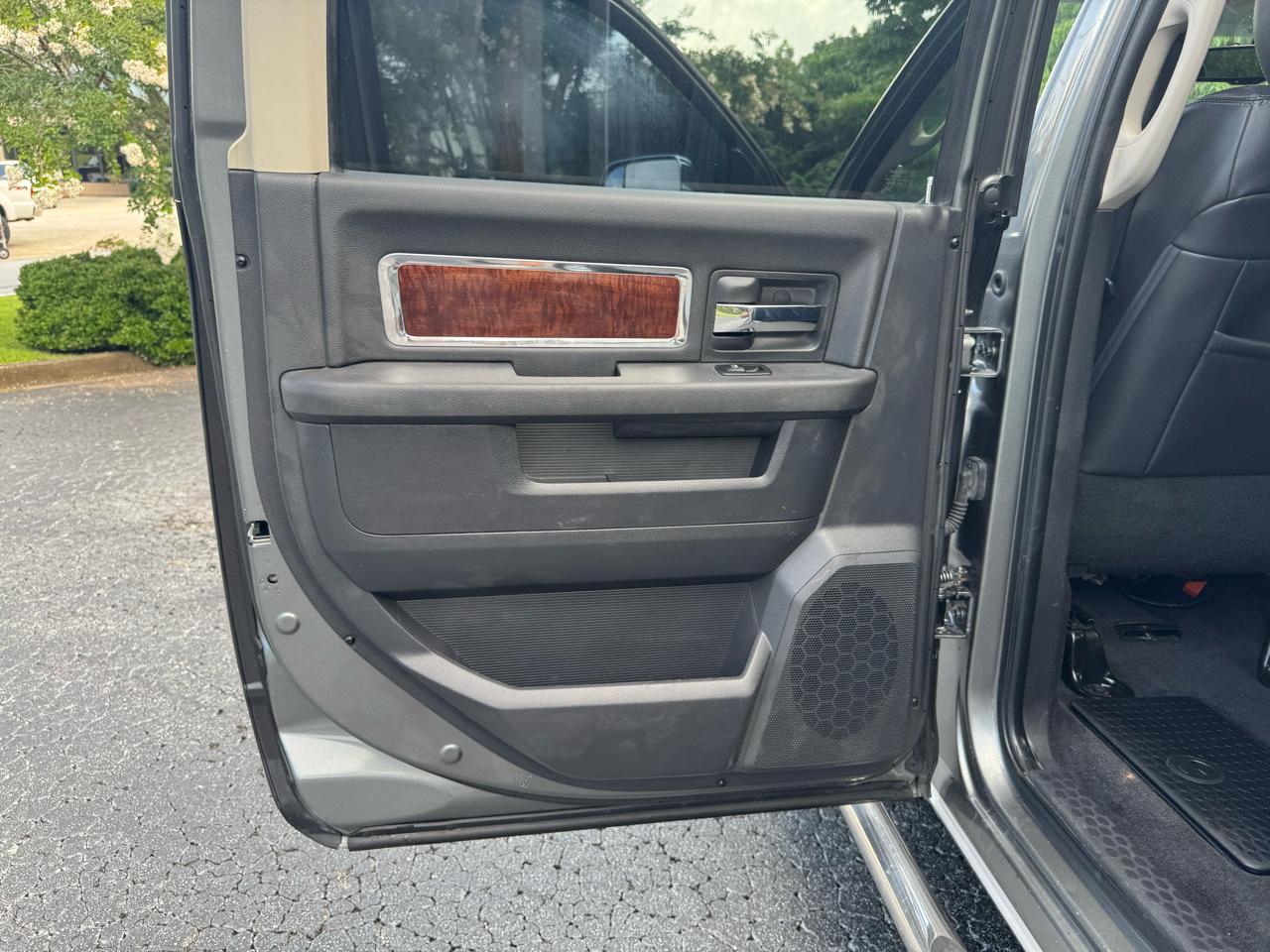 RAM 2500 4WD Crew Cab 149" Laramie 2012