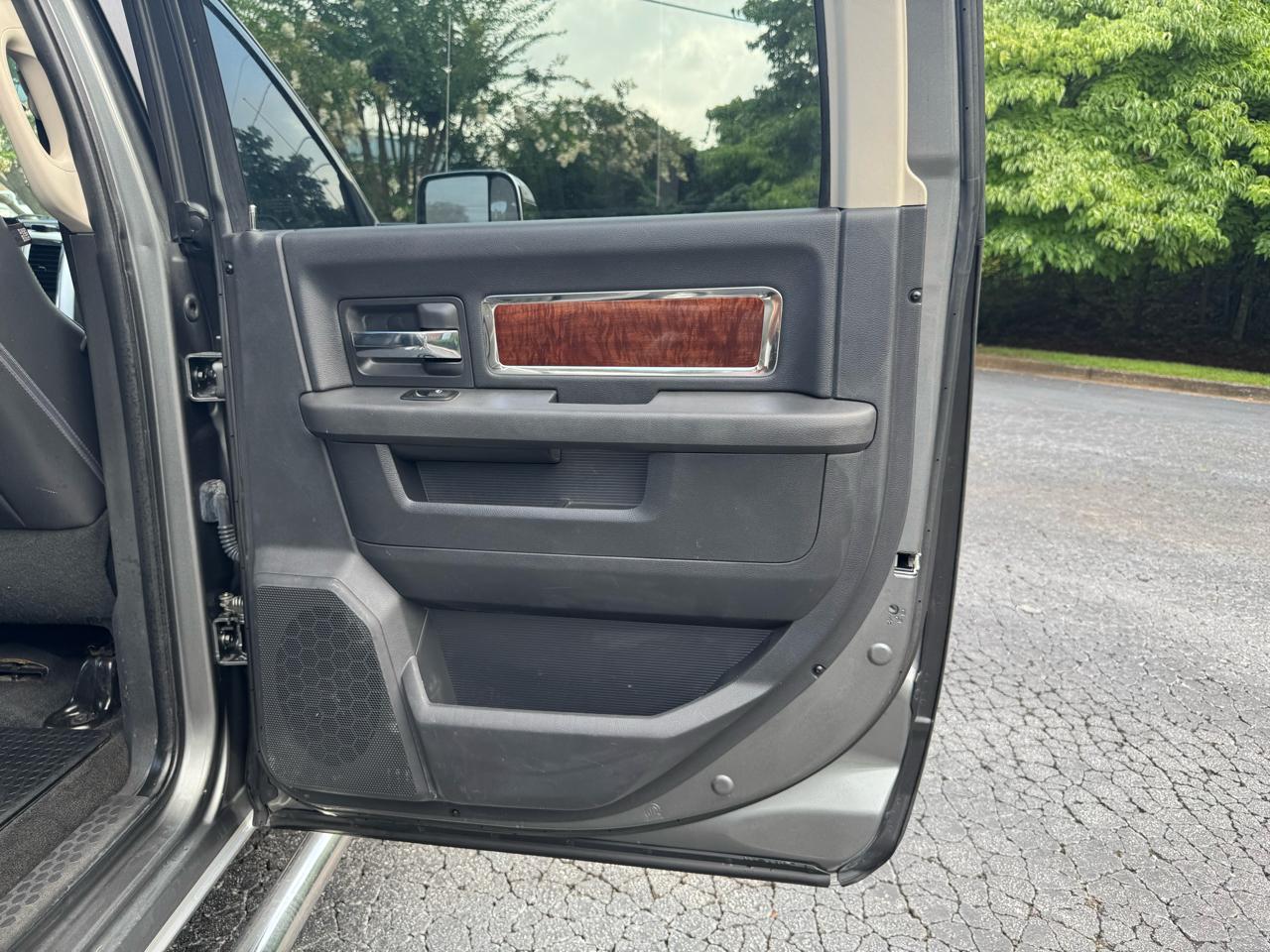 RAM 2500 4WD Crew Cab 149" Laramie 2012