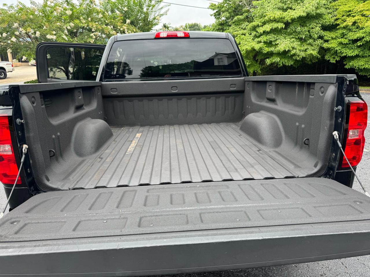Chevrolet Silverado 1500 4WD Crew Cab 143.5" LT w/2LT 2015