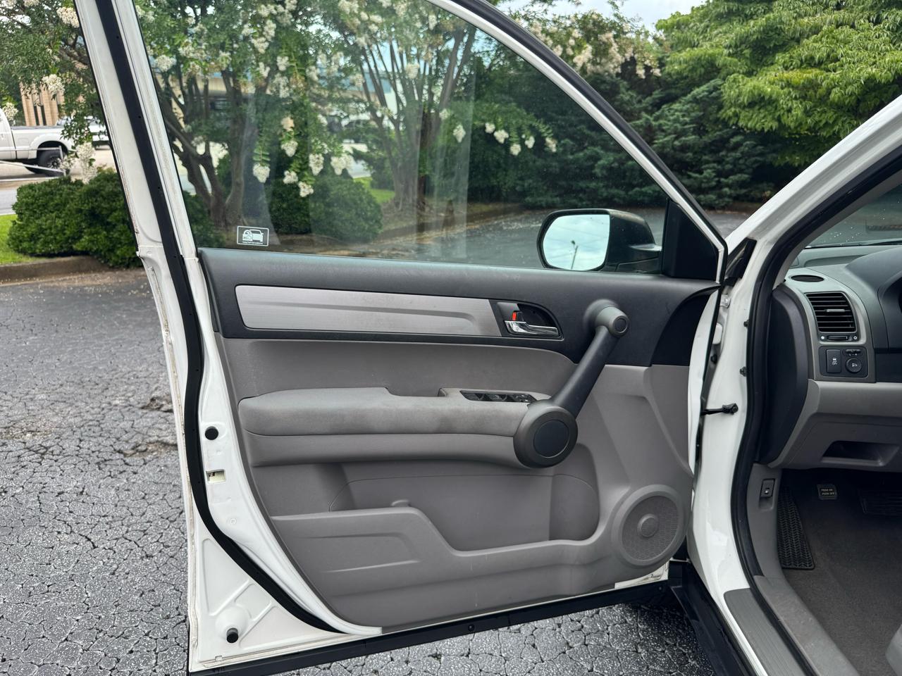 Honda CR-V 2WD 5dr LX 2011