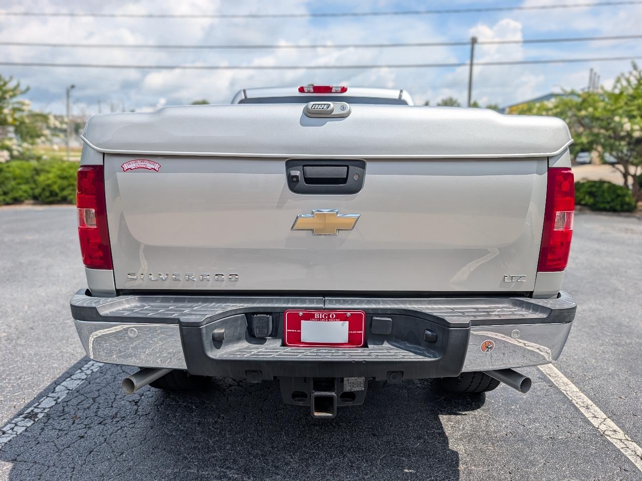 Chevrolet Silverado 2500HD 4WD Crew Cab 153.7" LTZ 2011
