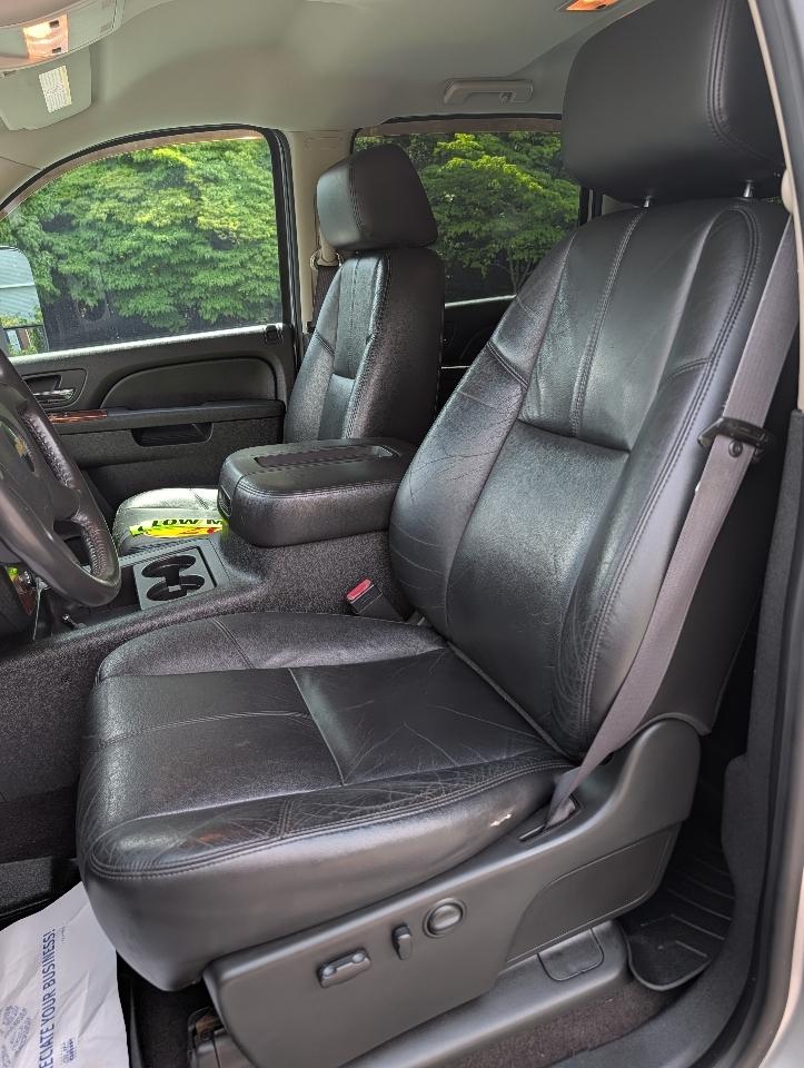 Chevrolet Silverado 2500HD 4WD Crew Cab 153.7" LTZ 2011