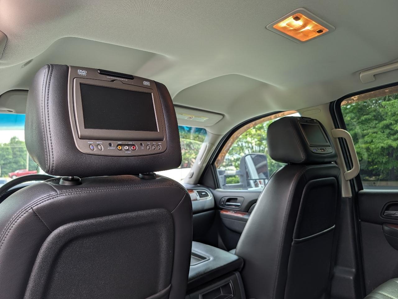 Chevrolet Silverado 2500HD 4WD Crew Cab 153.7" LTZ 2011