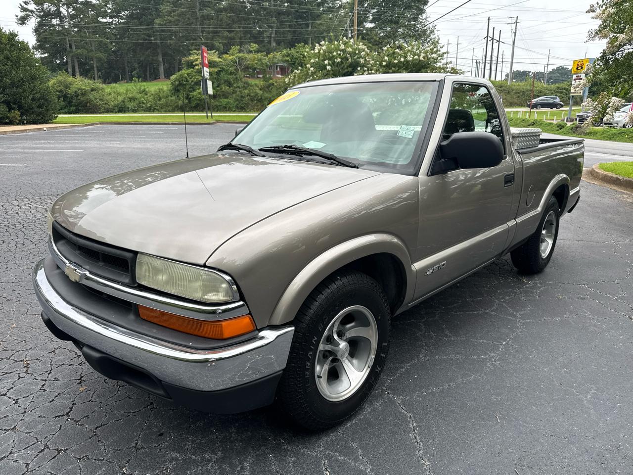 2003 Chevrolet S-10 Reg Cab 108" WB LS