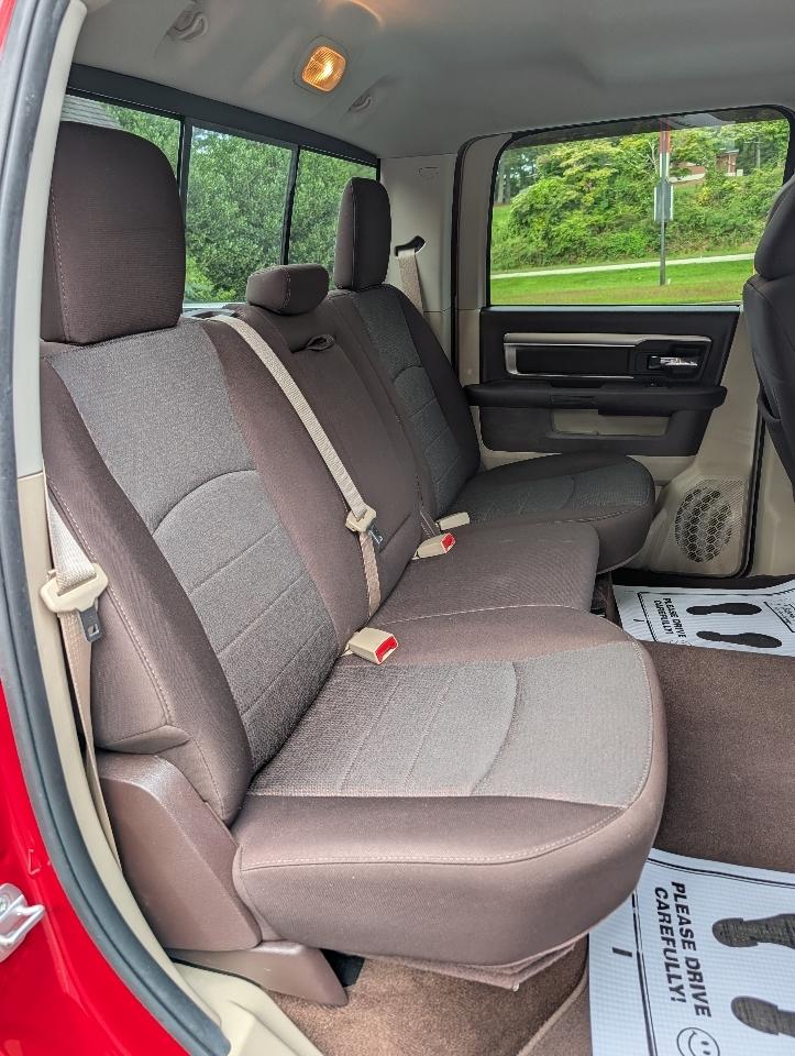 RAM 1500 4WD Crew Cab 140.5" Big Horn 2016