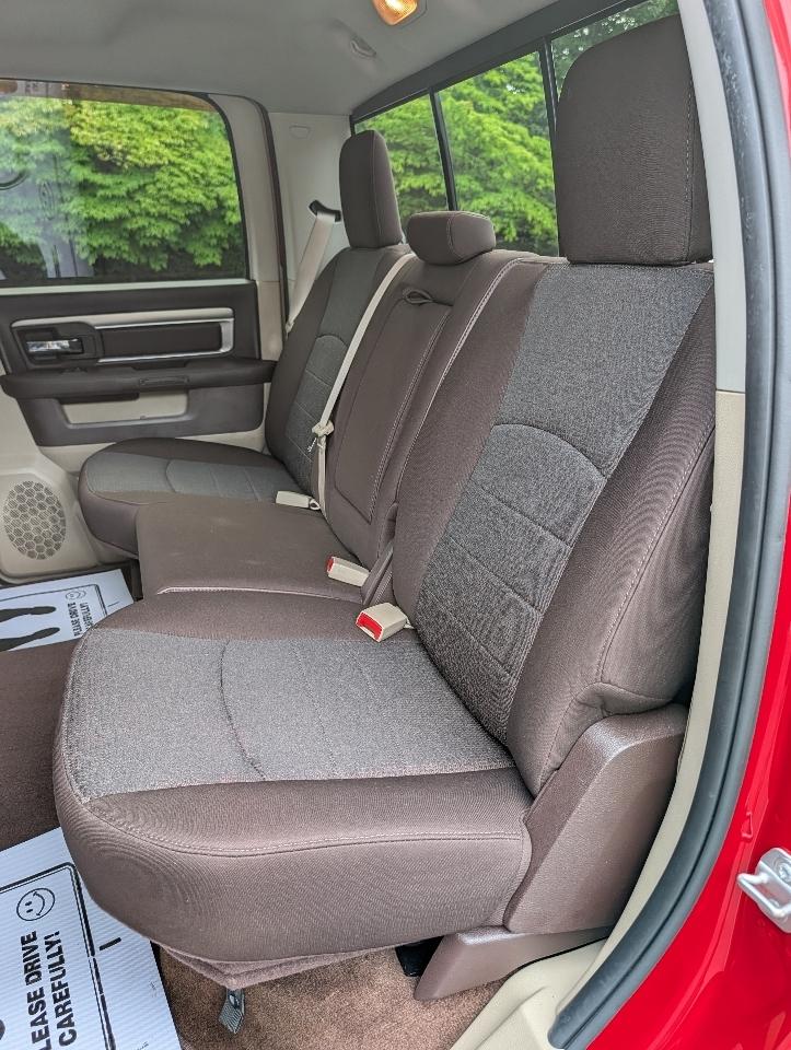 RAM 1500 4WD Crew Cab 140.5" Big Horn 2016