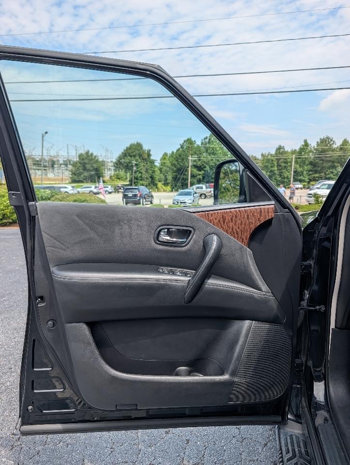 Nissan Armada 4x2 SV 2020
