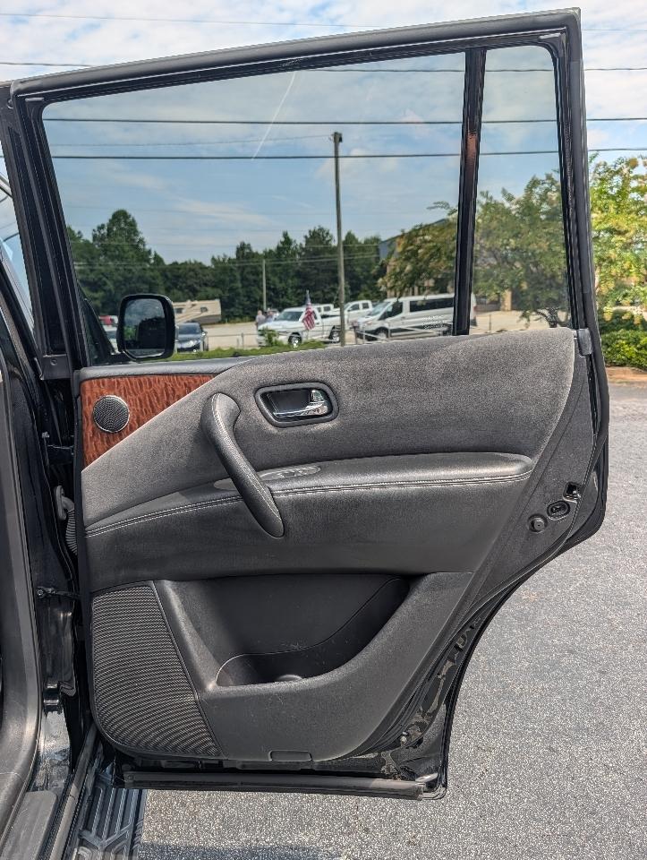 Nissan Armada 4x2 SV 2020
