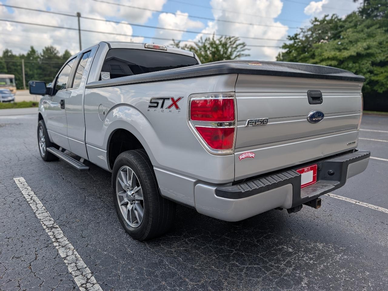 Ford F-150 2WD SuperCab 145" Lariat 2014