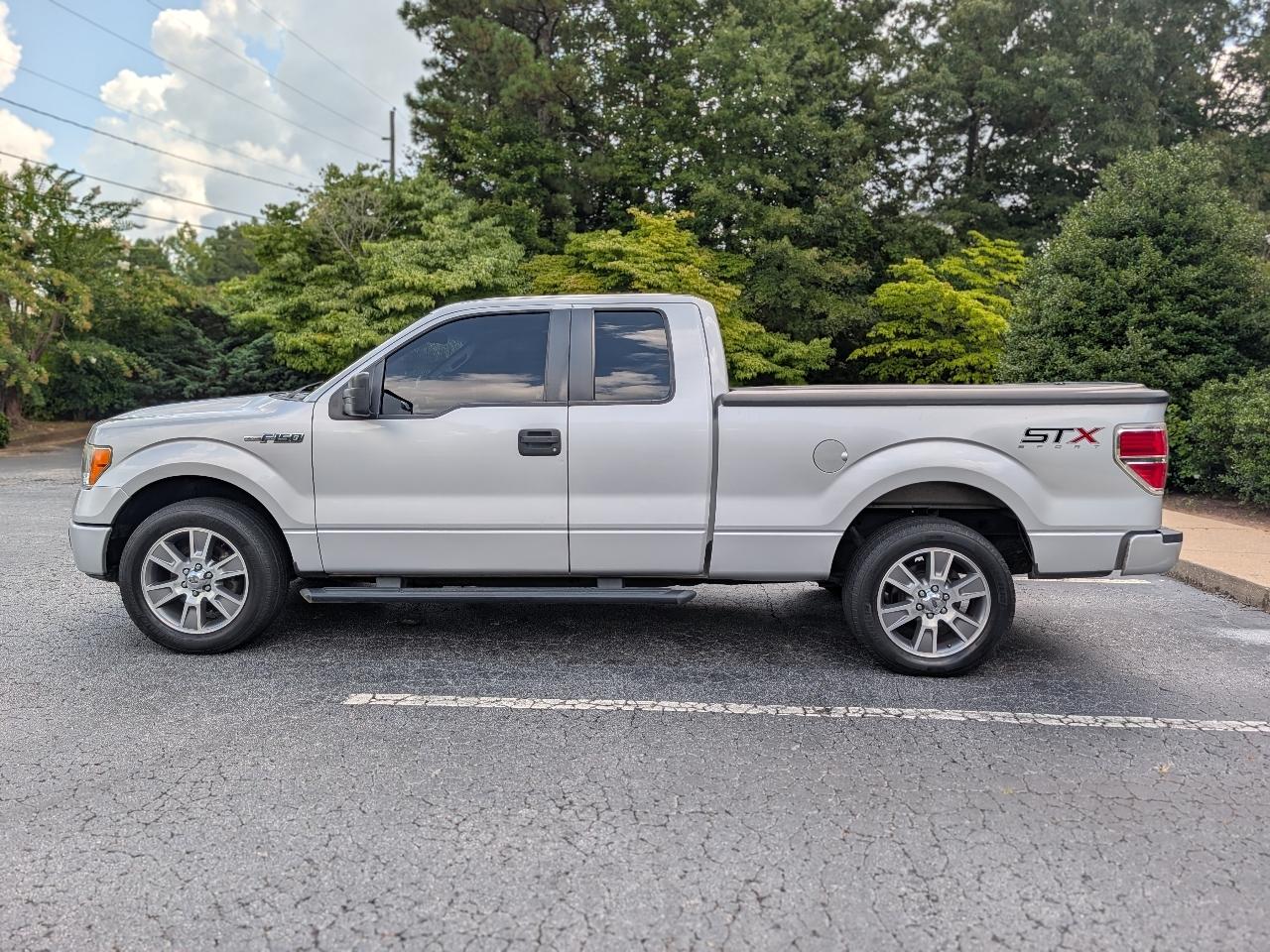 Ford F-150 2WD SuperCab 145" Lariat 2014