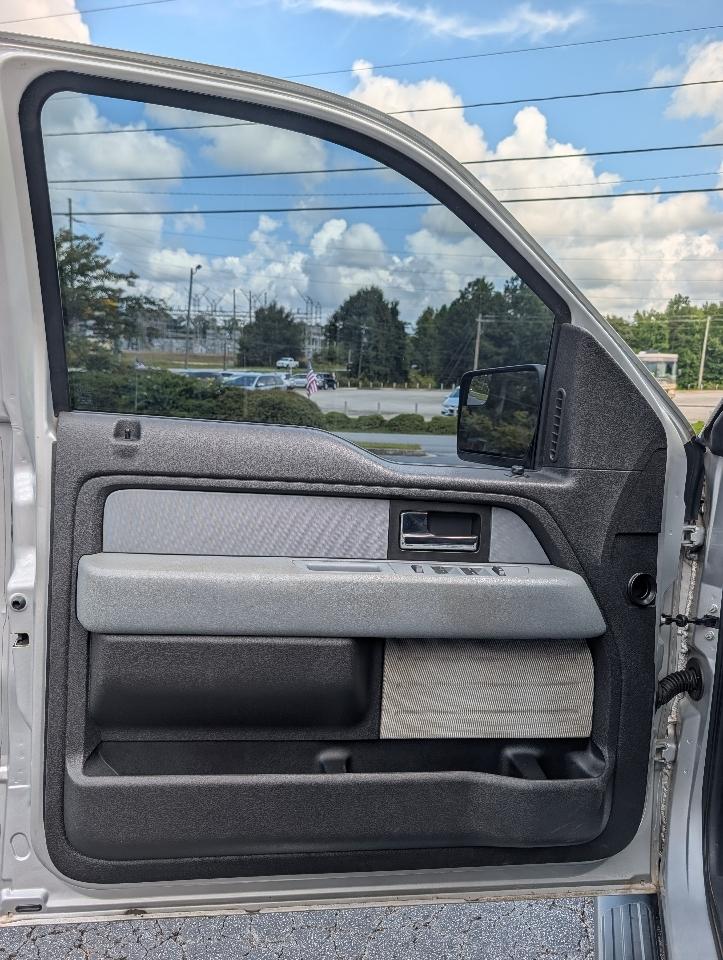 Ford F-150 2WD SuperCab 145" Lariat 2014