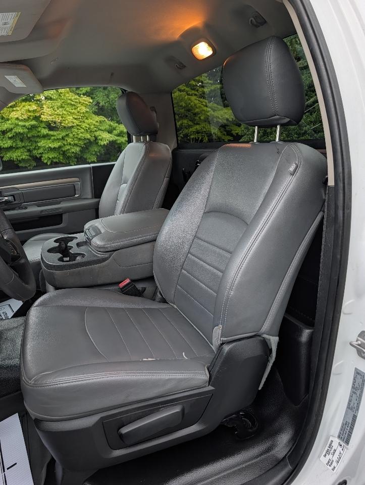 RAM 1500 Classic Tradesman 4x4 Reg Cab 6'4" Box 2020
