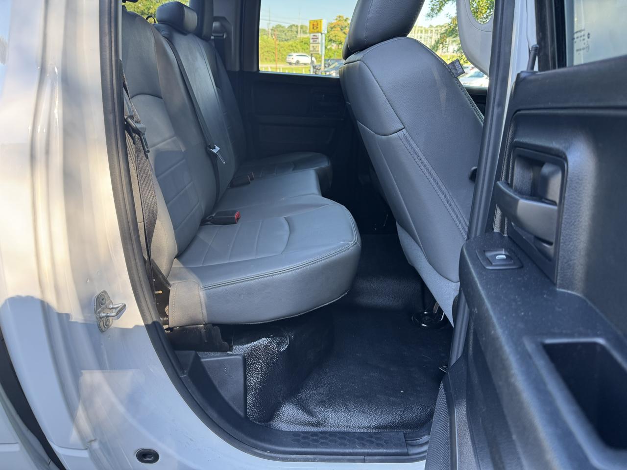 RAM 1500 2WD Quad Cab 140.5" Tradesman 2014