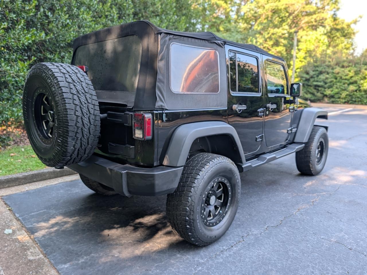 Jeep Wrangler Unlimited 4WD 4dr Sport 2013