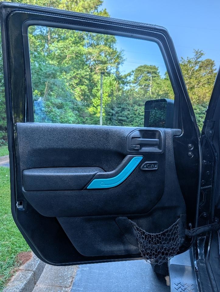 Jeep Wrangler Unlimited 4WD 4dr Sport 2013