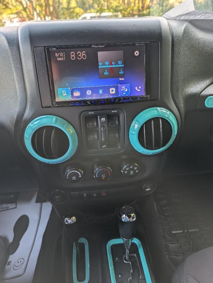 Jeep Wrangler Unlimited 4WD 4dr Sport 2013