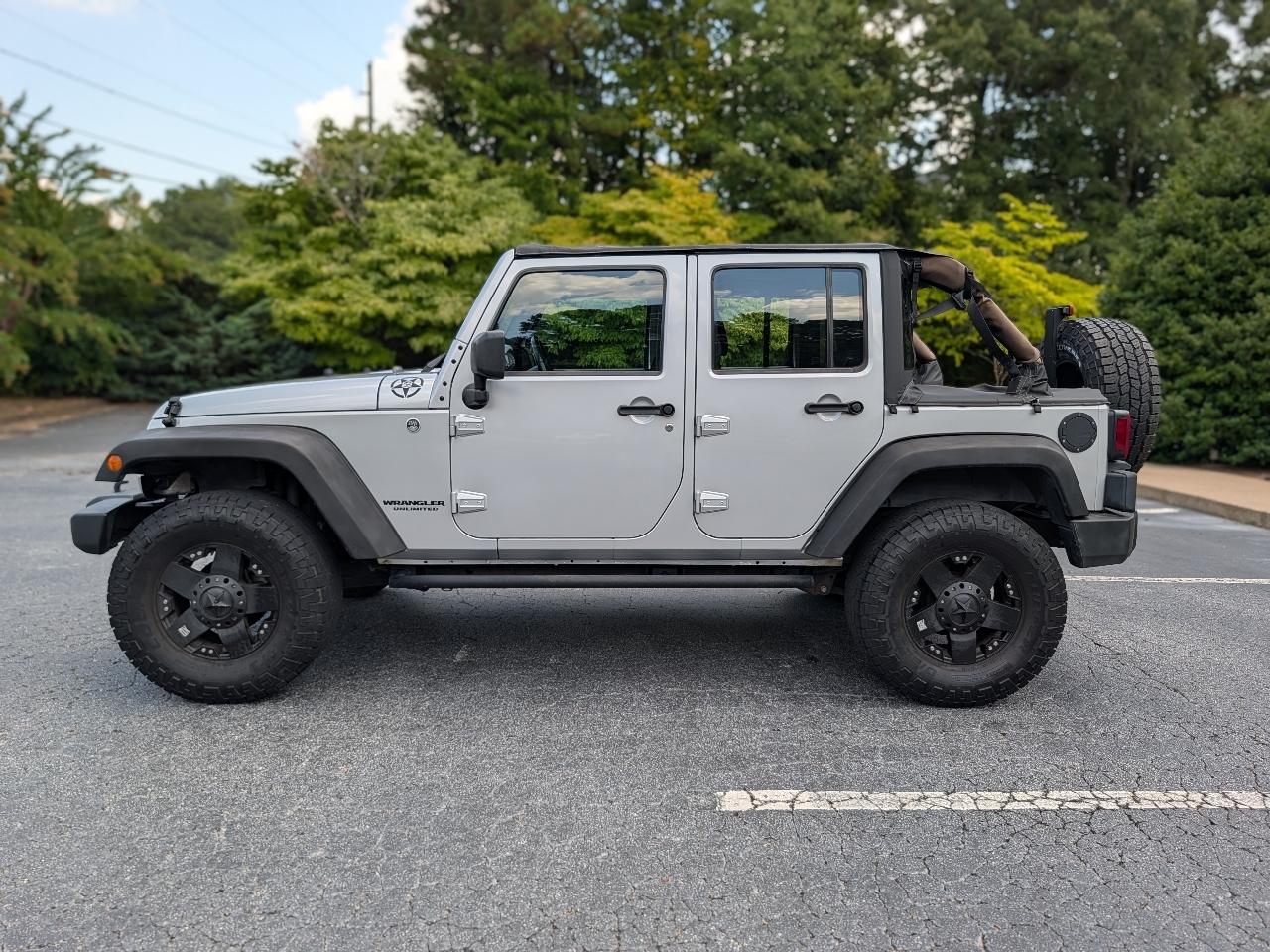 Jeep Wrangler Unlimited 4WD 4dr Sport 2012