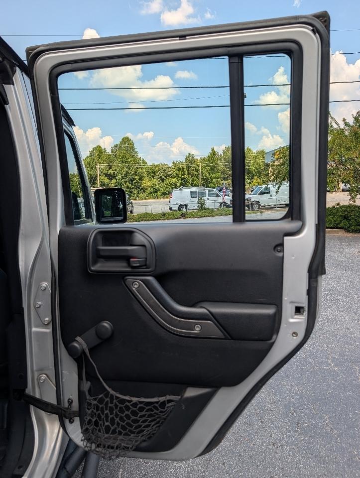 Jeep Wrangler Unlimited 4WD 4dr Sport 2012
