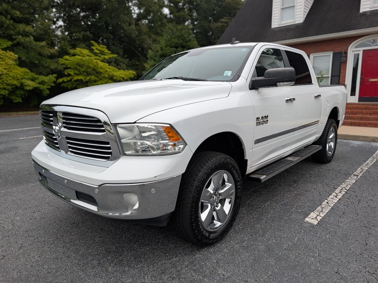 RAM 1500 Big Horn 4x4 Crew Cab 5'7" Box 2018