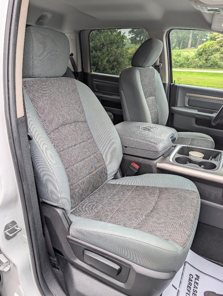 RAM 1500 Big Horn 4x4 Crew Cab 5'7" Box 2018