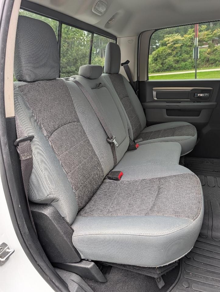 RAM 1500 Big Horn 4x4 Crew Cab 5'7" Box 2018