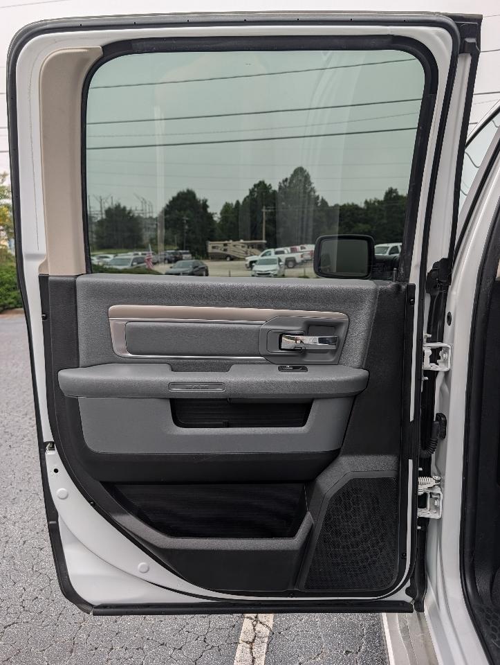 RAM 1500 Big Horn 4x4 Crew Cab 5'7" Box 2018