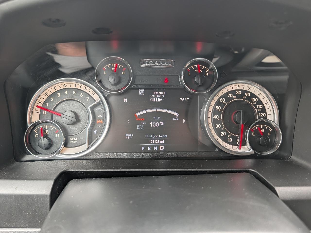 RAM 1500 Big Horn 4x4 Crew Cab 5'7" Box 2018