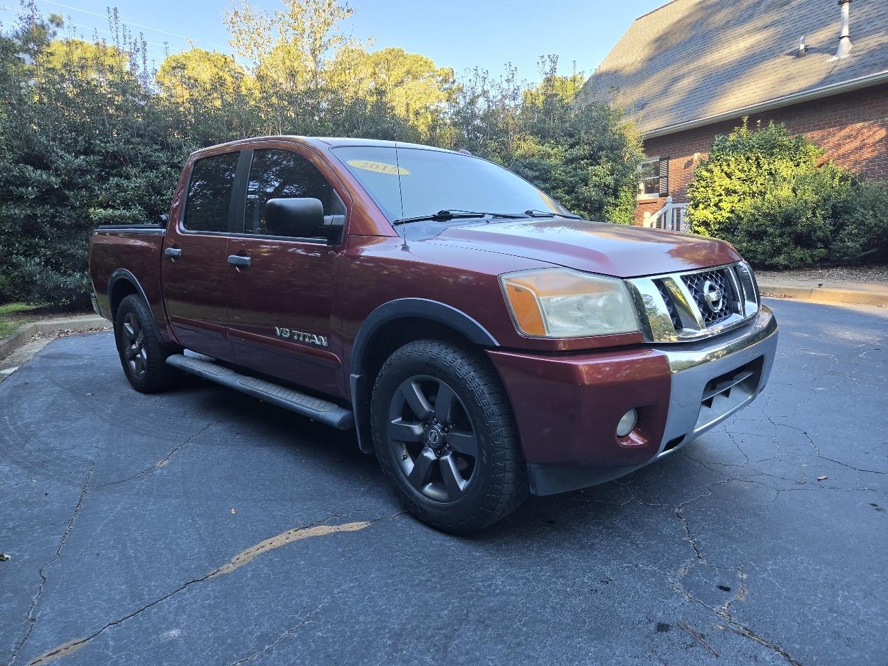 Nissan Titan 2WD Crew Cab SWB SV 2015