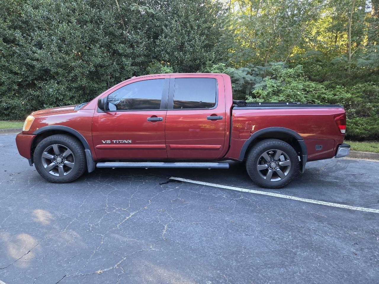 Nissan Titan 2WD Crew Cab SWB SV 2015