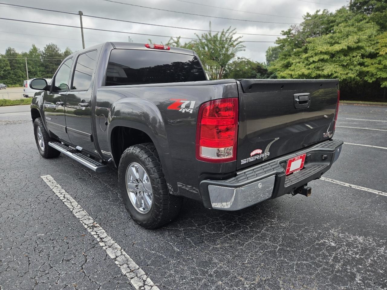 GMC Sierra 1500 4WD Crew Cab 143.5" SLT 2011