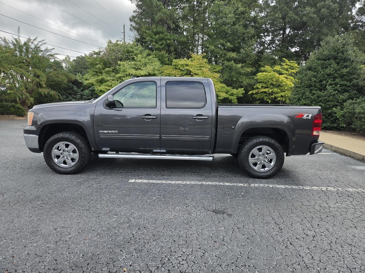 GMC Sierra 1500 4WD Crew Cab 143.5" SLT 2011