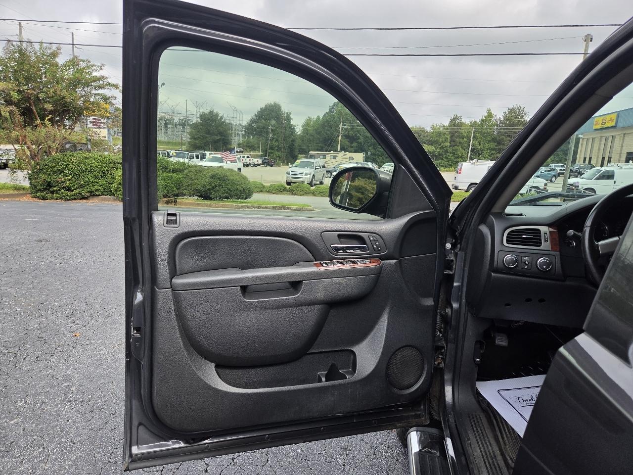 GMC Sierra 1500 4WD Crew Cab 143.5" SLT 2011