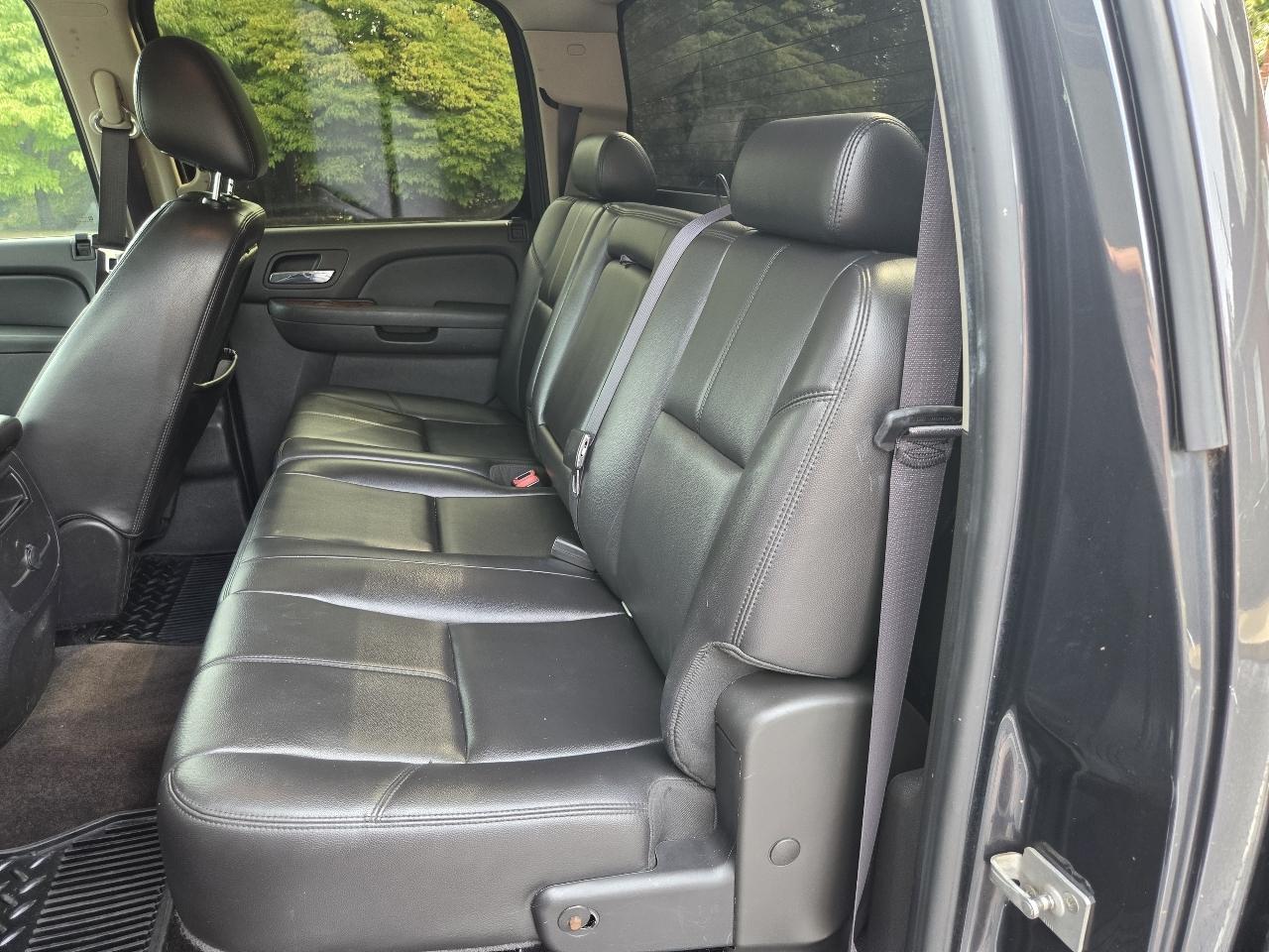 GMC Sierra 1500 4WD Crew Cab 143.5" SLT 2011